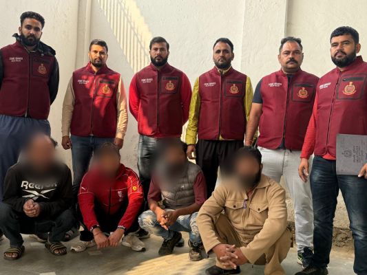 आईएसआई समर्थित अंतरराष्ट्रीय हथियार तस्करी गिरोह का भंडाफोड़, चार गिरफ्तार