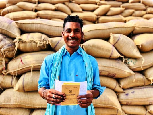 छत्तीसगढ़ : धान खरीदी तिहार लेकर आया खुशियों और राहत की सौगात