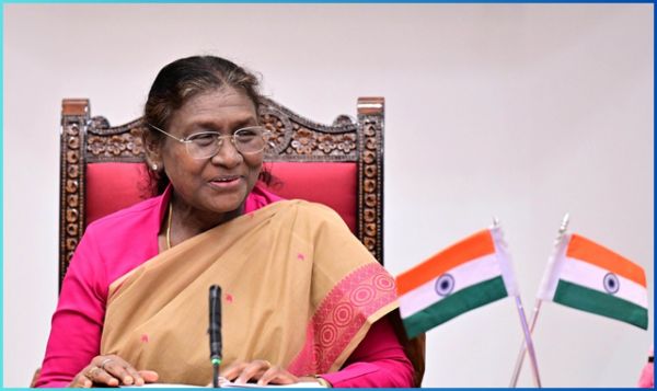  राष्ट्रपति द्रौपदी मुर्मू ने गुरु तेग बहादुर के 350वें शहीदी दिवस पर दी श्रद्धांजलि