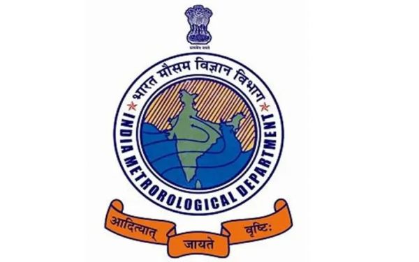  देशभर में मौसम के बदलते हालात: कई राज्यों में भारी बारिश और उत्तर-पश्चिम में तापमान में गिरावट