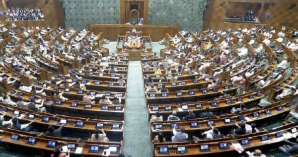  लोकसभा में एसआईआर पर हंगामा, कार्यवाही दोपहर 12 बजे तक स्थगित