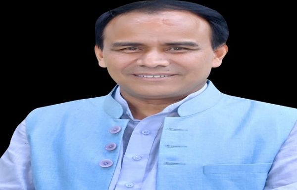 नर्सिंग अधिकारियों की भर्ती काे लेकर युवाओं को गुमराह कर रही कांग्रेस: धन सिंह रावत