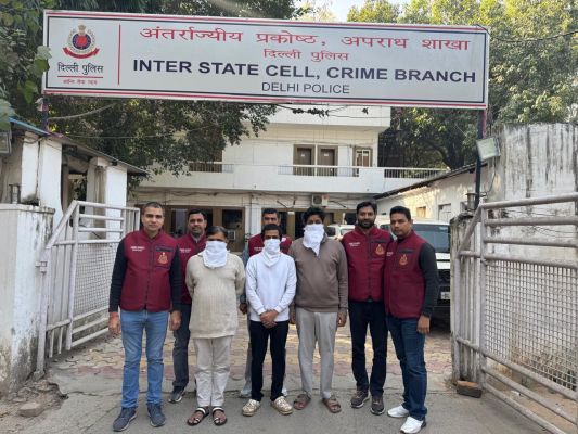 ठगी के मामले में तीन आरोपित गिरफ्तार