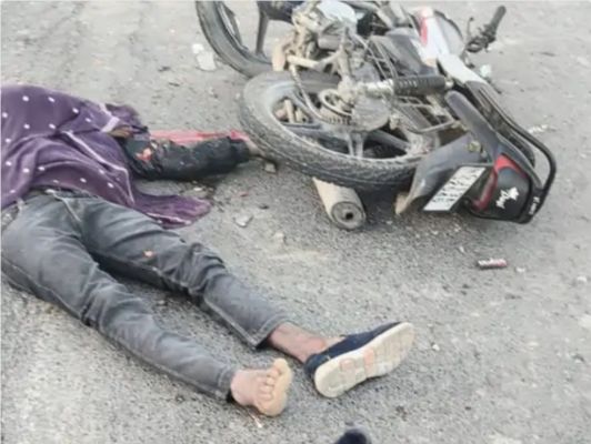  गुजरात : अज्ञात वाहन की टक्कर से 3 युवकों की मौके मौत