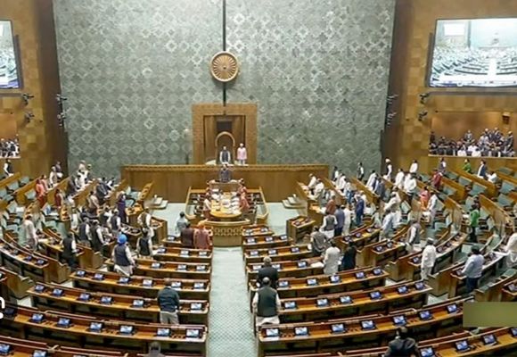  भाजपा ने अपने सांसदों को, अगले पांच दिनों के लिए जारी किया व्हिप