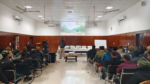 वाल्मीकि ब्याघ्र परियोजना में कैमरे लगायेंगे बाघों की संख्या का पता