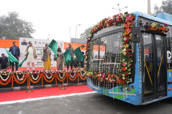  डीटीसी बेड़े में सौ ई बसें शामिल, धौला कुआं से धारूहेड़ा तक अंतरराज्यीय बस सेवा शुरू