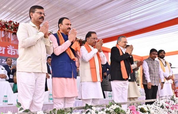 छत्तीसगढ़ : &lsquo;मनखे-मनखे एक समान&rsquo; की भावना को साकार करता मेगा हेल्थ कैम्प : मुख्यमंत्री विष्णु देव साय