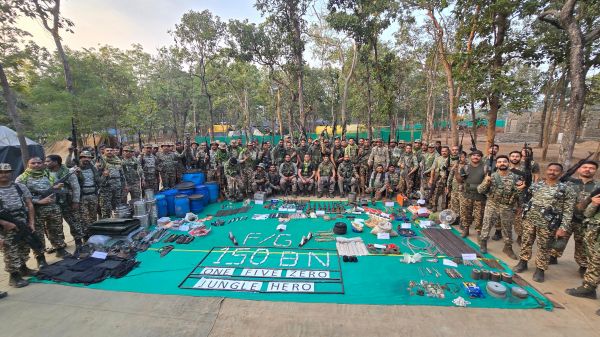  छत्तीसगढ़ के सुकमा में नक्सलियों की अवैध हथियार फैक्टरी ध्वस्त, भारी मात्रा में हथियार बरामद