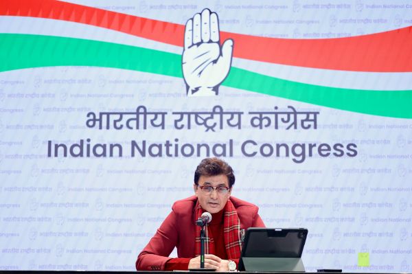 रेल यात्री किराए में बढ़ोतरी पर कांग्रेस हमलावर