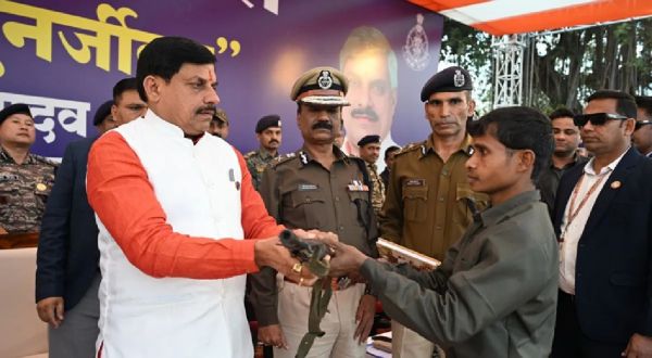  मध्य प्रदेश 2025 में हुआ नक्सल मुक्त, सुरक्षा से विकास तक का ऐतिहासिक सफर