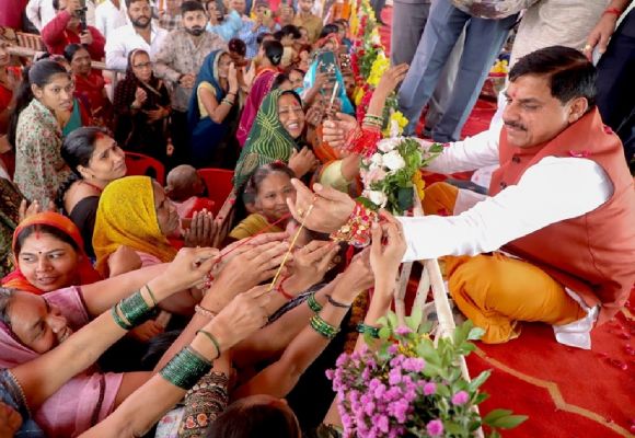 वार्षिकी :&nbsp;मप्र की बेटियों के लिए विशेष रहा 2025, राशि बढ़ी तो खुशी से झूमीं लाड़ली बहनें