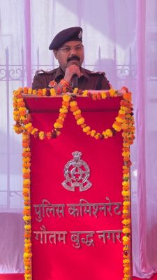 नोएडा में क्रिसमस की धूम : यातायात पुलिस ने की तैयारी, कई जगहों पर रहेगा डायवर्जन