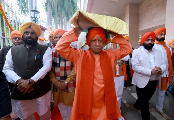   धर्म की रक्षा के लिए सिख गुरुओं का बलिदान सर्वोच्च: योगी आदित्यनाथ