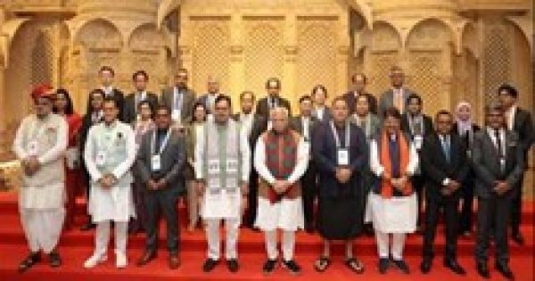  देश में मेट्रो ने छुआ 1000 किमी का आंकड़ा, पीएमएवाई-यू में 1.22 करोड़ घर मंजूर