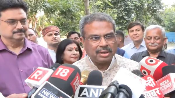  तिरुपरनकुंद्रम पहाड़ी पर दीपक जलाने से कोई नहीं रोक सकता: धर्मेंद्र प्रधान