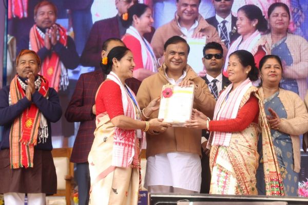 मुख्यमंत्री महिला उद्यमिता अभियान के तहत पूंजी चेक वितरण का शुभारंभ