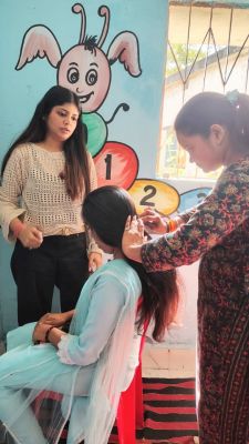 हथनेवरा में 15 दिवसीय ब्यूटी पार्लर प्रशिक्षण संपन्न