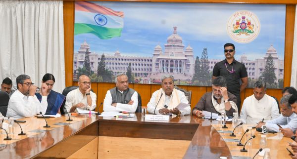 मनरेगा को कमजोर कर गांवों की शक्ति छीनी जा रही है: सिद्धारमैया