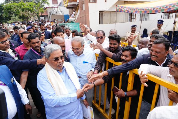 कर्नाटक में सबसे अधिक समय तक मुख्यमंत्री रहने का सिद्धारमैया ने बनाया रिकाॅर्ड