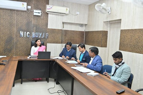 डीएम का फरमान, मिशन मोड में चलेगा किसान रजिस्ट्री अभियान