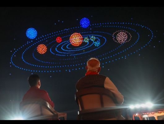  सोमनाथ स्वाभिमान पर्व में शामिल हुए प्रधानमंत्री मोदी, ड्रोन शो ने जीता लोगों का दिल