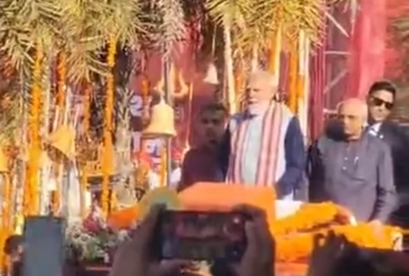  प्रधानमंत्री मोदी सोमनाथ में 108 अश्वों के साथ शुरू शौर्य यात्रा शामिल हुए