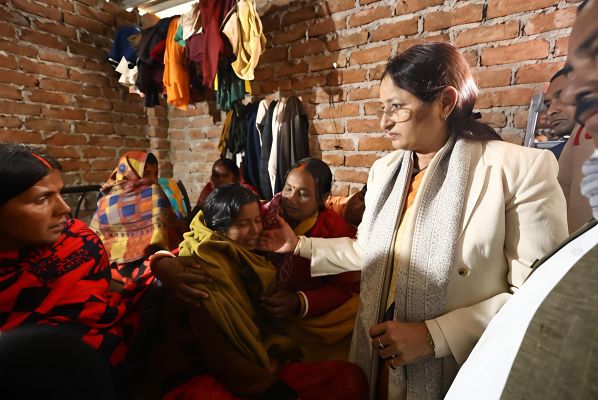 लापता अंश&ndash;अंशिका के परिजनों से मिलीं केंद्रीय मंत्री अन्नपूर्णा देवी, पुलिस की कार्यशैली पर उठाए सवाल