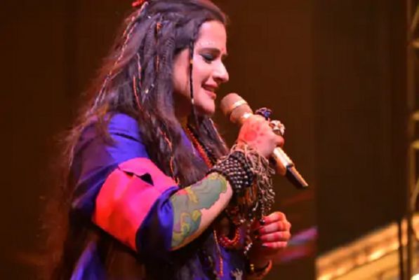 उज्जैन के महाकाल लोक में गूंजा "जय काल महाकाल", सोना महापात्रा ने दी शानदार प्रस्तुति