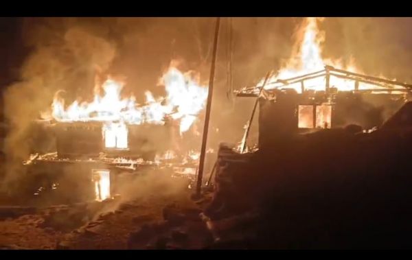 मोरी के खन्ना में आगजनी से एक आवासीय भवन जलकर राख, जनहानि नहीं