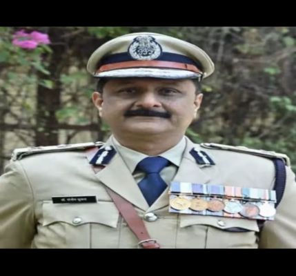 जहाँ पले-बढ़े, वहीं सुरक्षा की ज़िम्मेदारी: रायपुर कमिश्नर IPS संजीव शुक्ला