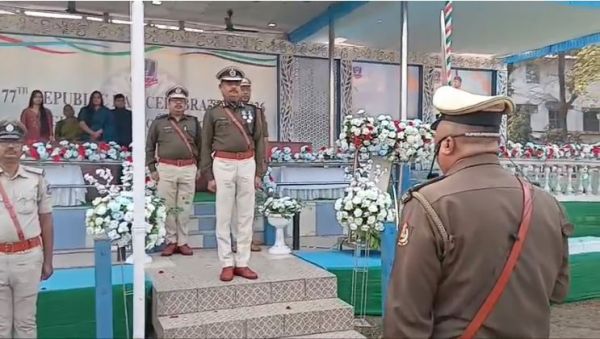 सिलीगुड़ी में धूमधाम से मनाया गया 77वां गणतंत्र दिवस