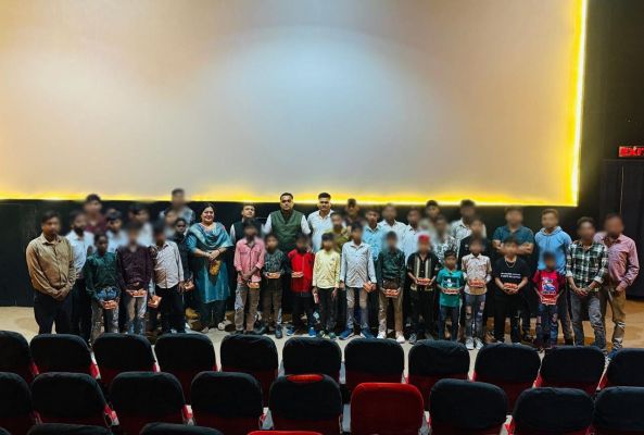 बालगृह के बच्चों में देशभक्ति का संचार : हरि लीला चेरिटेबल ट्रस्ट ने दिखाई &lsquo;बॉर्डर-2&rsquo;