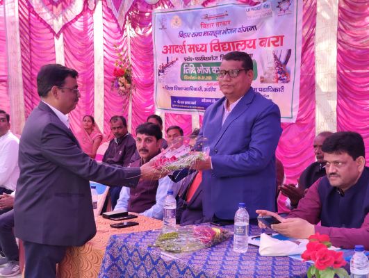 आदर्श मध्य विद्यालय बारा की गतिविधियों का डॉक्यूमेंट्री निर्माण हेतु शूटिंग तिथि भोज का आयोजन