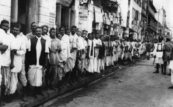 इतिहास के पन्नों में 10 फरवरी : 1952 में जब भारत के लोकतंत्र ने भरी पहली उड़ान