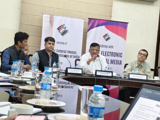 एसआईआर के लिए 8,505 ग्रुप &lsquo;बी&rsquo; अधिकारी उपलब्ध कराएगी पश्चिम बंगाल सरकार