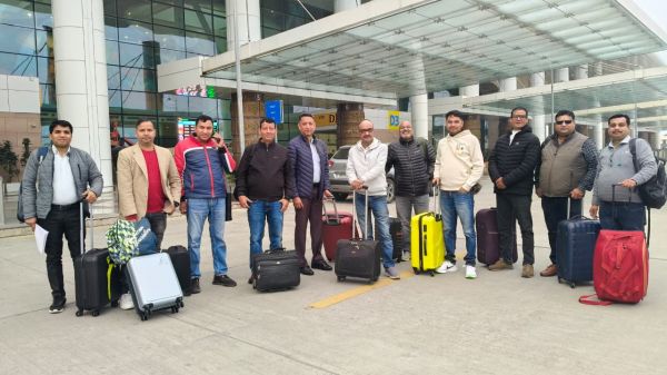 प्रेस सूचना ब्यूरो का 11 सदस्यीय दल विशाखापत्तनम के लिए रवाना