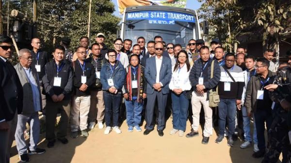 मणिपुर के मुख्यमंत्री ने मीडिया डेलीगेशन को झंडी दिखाकर वियतनाम के लिए किया रवाना