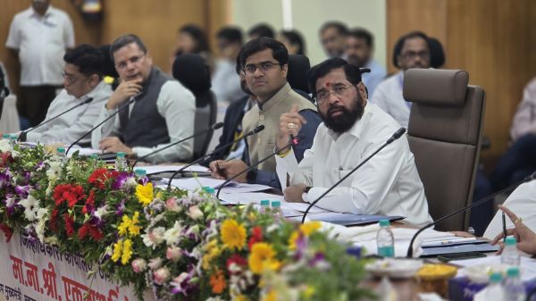 ठाणे जिला नियोजन समिति 100%कोश व्यय करे, डिप्टी सीएम शिंदे