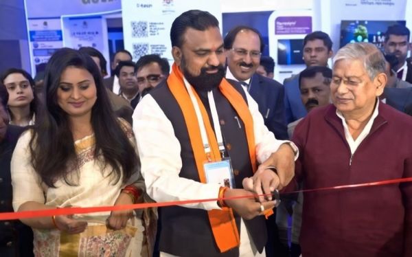 सम्राट चौधरी ने एआई इंपैक्ट समिट में बिहार स्टॉल का किया उद्घाटन