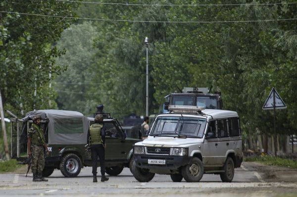 श्रीनगर-बारामूला राजमार्ग पर आईआडी निष्क्रिय, आतंकवादियों की साजिश नाकाम