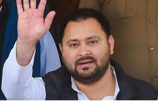 बिहार में कानून व्यवस्था बदहाल, अपराधियों का मनोबल बढ़ा : तेजस्वी यादव