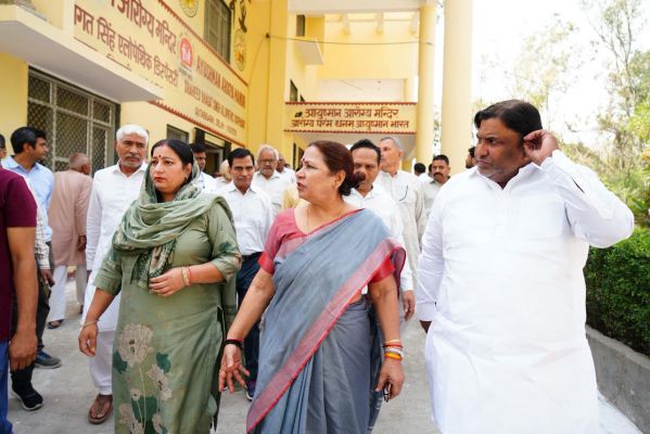 स्थायी समिति अध्यक्ष सत्या शर्मा ने नरेला जोन का किया निरीक्षण, स्वास्थ्य व शिक्षा से जुड़े ढांचे को मजबूत करने के निर्देश