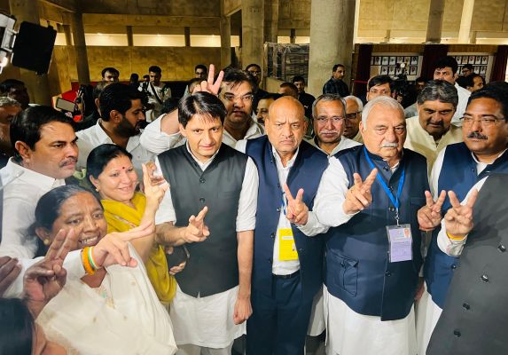 हरियाणा में राज्य सभा की एक सीट भाजपा व एक कांग्रेस को मिली