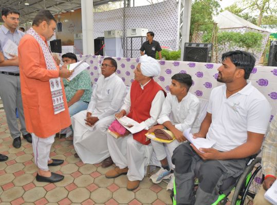 आमजन की समस्याओं के त्वरित समाधान के निर्देश