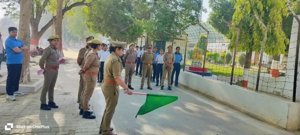 मिशन शक्ति फेज 5.0 : जौनपुर में &lsquo;रन फॉर एम्पावरमेंट&rsquo; का आयोजन, दिया महिला सुरक्षा का संदेश