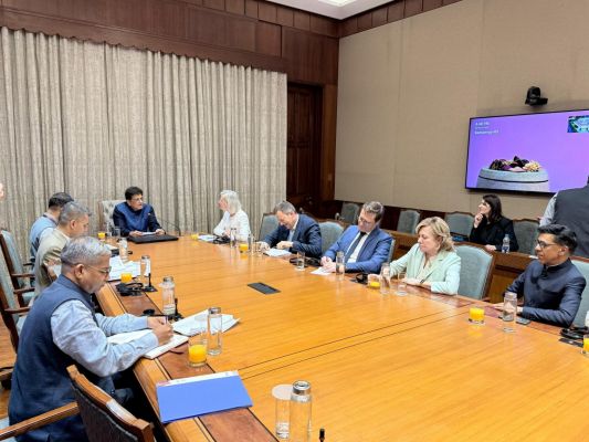 पीयूष गोयल ने यूरोपीय संसद के प्रतिनिधिमंडल के साथ भारत-यूरोपीय संघ मुक्त व्यापार समझौते के शीघ्र कार्यान्वयन पर चर्चा की।