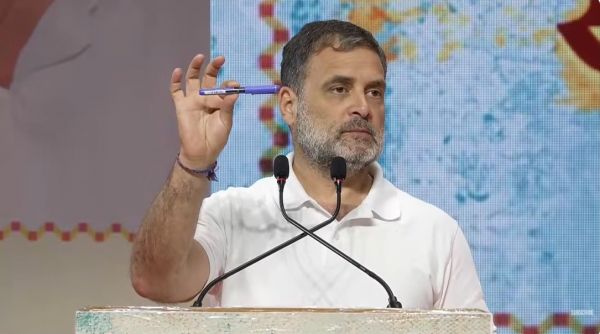 राहुल गांधी ने उठाए ईसीएचएस और विकलांगता पेंशन पर सवाल