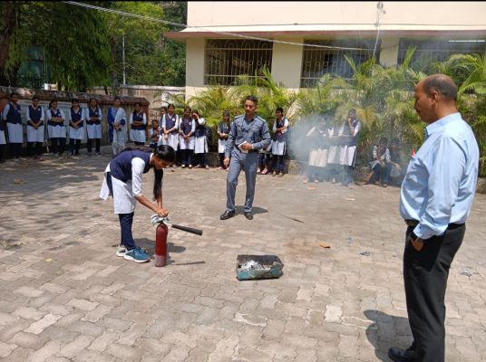 महिला महाविद्यालय में अग्नि सुरक्षा जागरूकता सत्र आयोजित