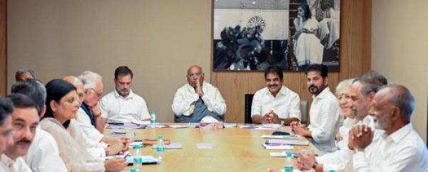 महिला आरक्षण, संसद में सीट बढ़ोतरी पर इंडी गठबंधन के नेताओं ने की बैठक